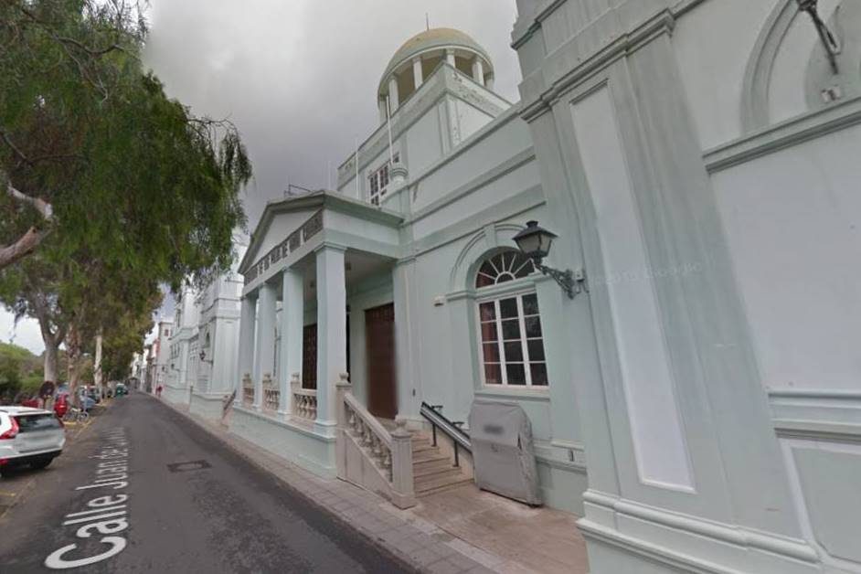 Hospital Militar Las Palmas (by Google Streetview) - 02.jpg